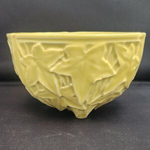 Rare McCoy Pottery Ivy Leaf Hanging Flower Pot Yellow 3-D Succulents Plants USA